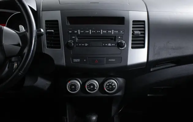 Mitsubishi Outlander, фото №13