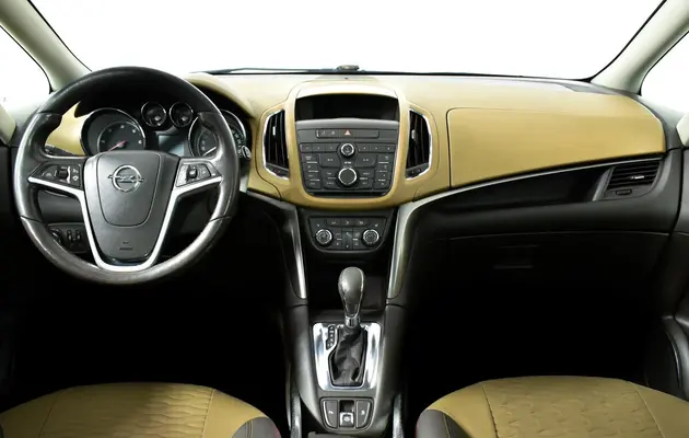 Opel Zafira, фото №11
