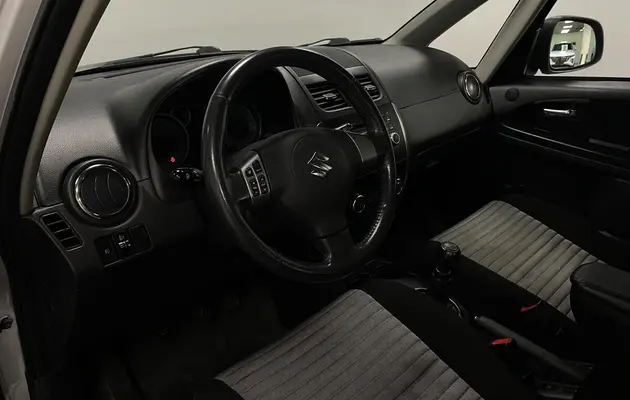 Suzuki SX4, фото №9