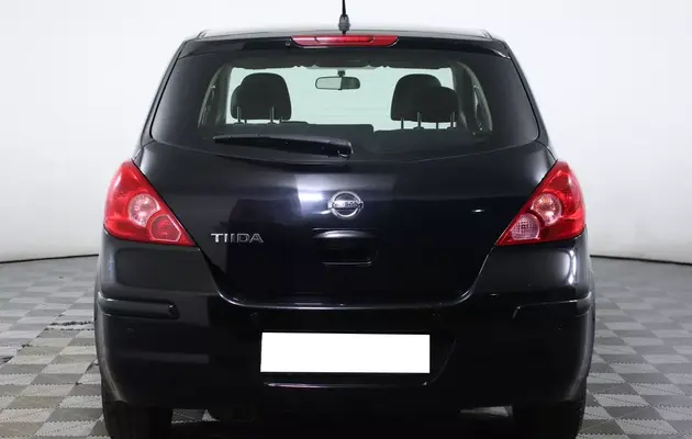 Nissan Tiida, фото №6
