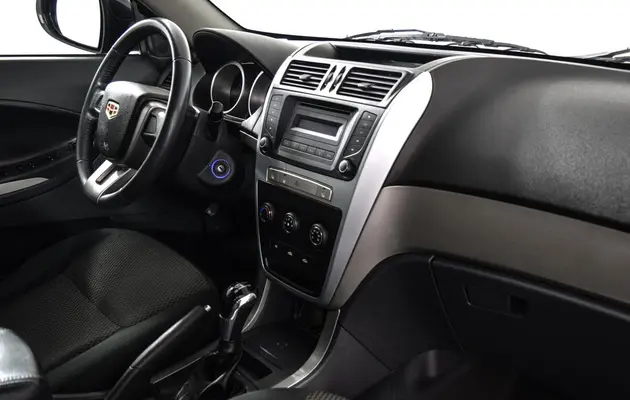 Geely Emgrand X7, фото №9