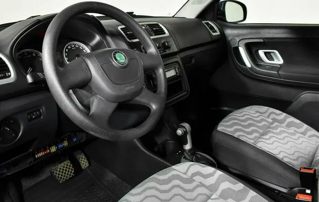 Skoda Fabia 1.6 Автомат, фото №6