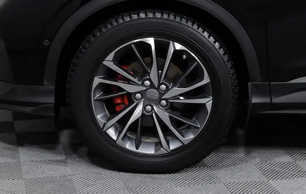 Geely Coolray, фото №22