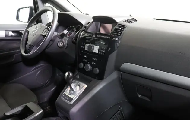 Opel Zafira, фото №9