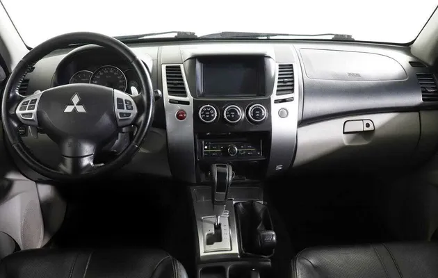 Mitsubishi pajero sport акпп 2013 с пробегом 92 300 км, фото №4
