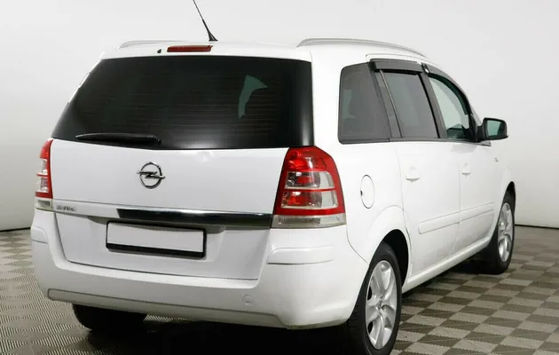Opel Zafira B Рестайлинг, фото №4