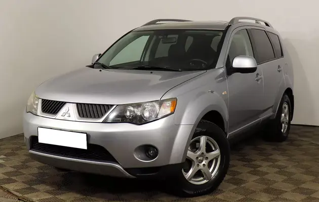 Mitsubishi Outlander, фото №1