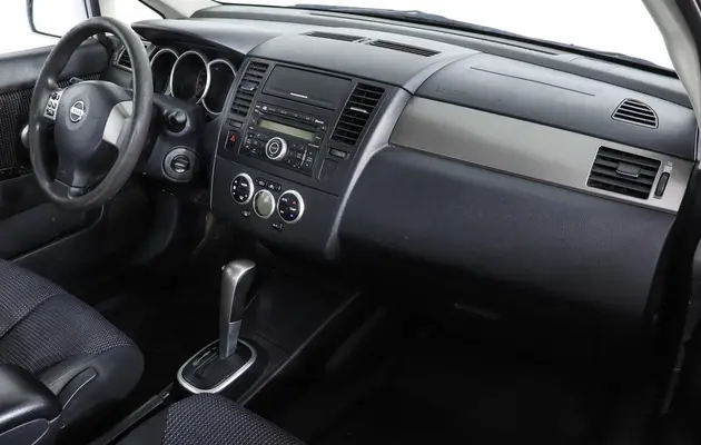 Nissan Tiida, фото №10