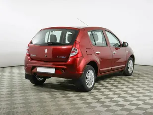 Renault SANDERO