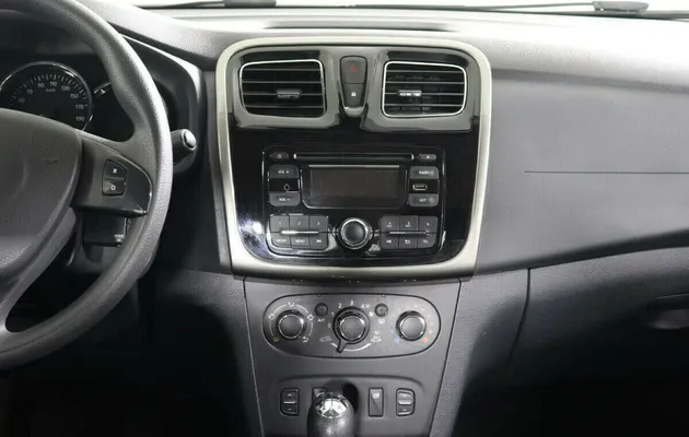Renault Logan II, фото №8