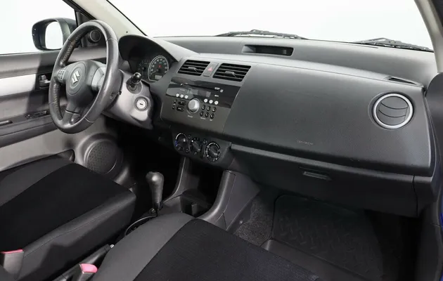 Suzuki Swift III, фото №5