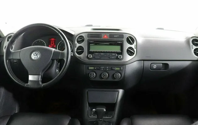 Volkswagen Tiguan 2.0 Автомат, фото №9