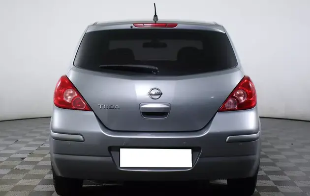 Nissan Tiida, фото №6