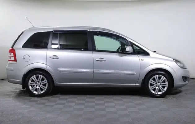 Opel Zafira, фото №4