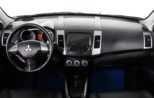 Mitsubishi Outlander, фото №11