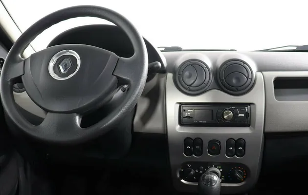 Renault Logan I Рестайлинг, фото №6