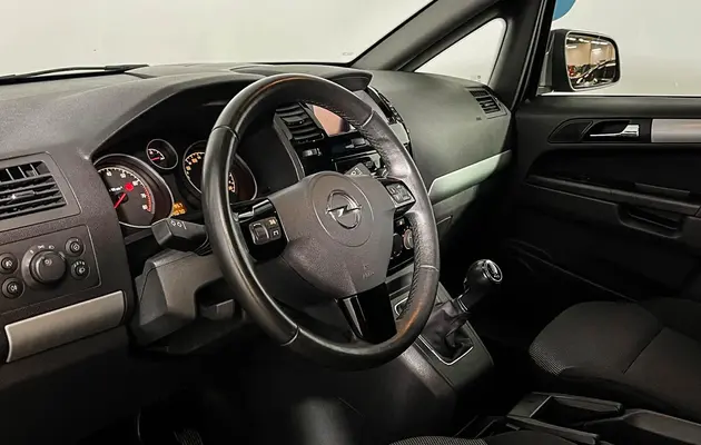 Opel Zafira, фото №13