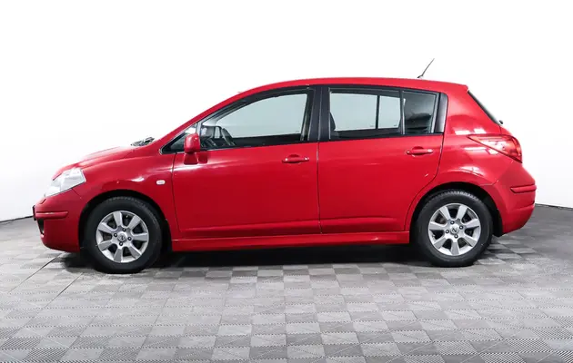 Nissan Tiida, фото №8
