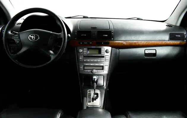 Toyota Avensis, фото №11