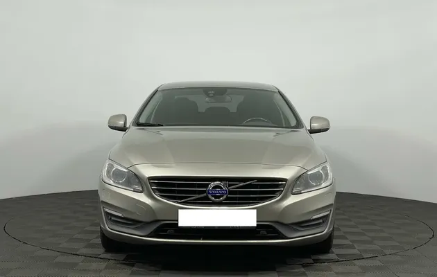 Volvo S60 II Рестайлинг, фото №1