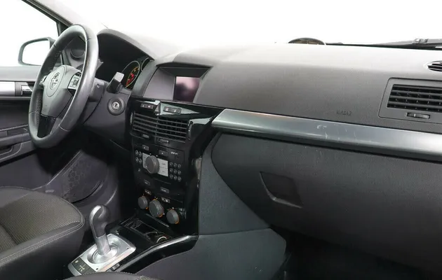 Opel Astra H Рестайлинг, фото №9