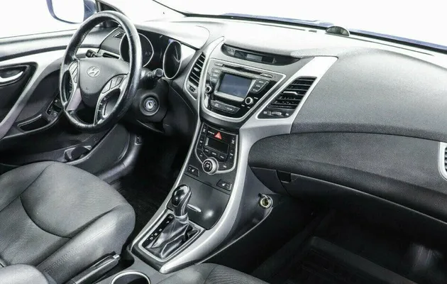 Hyundai Elantra 1.8 Автомат, фото №8