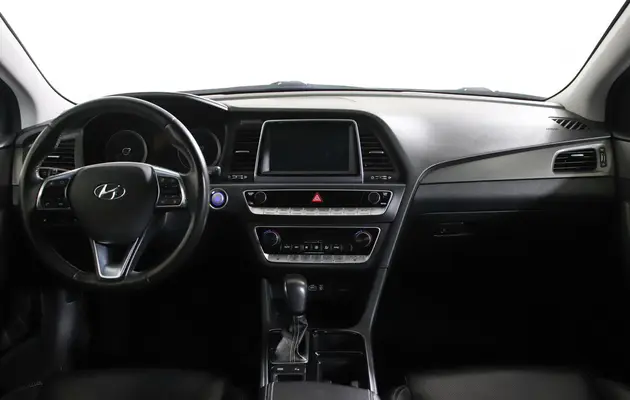 Hyundai Sonata, фото №11
