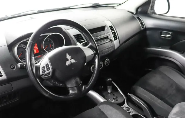 Mitsubishi Outlander II, фото №7