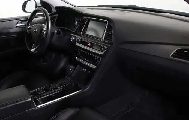 Hyundai Sonata, фото №9