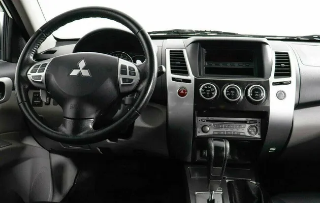 Mitsubishi Pajero Sport 3.0 Автомат, фото №6