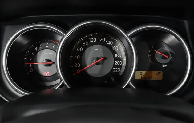 Nissan Tiida, фото №15