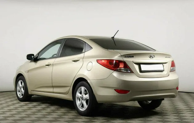 Hyundai Solaris 1.4 Автомат, фото №3