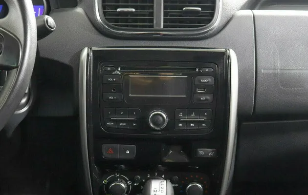Nissan Terrano 2.0 Автомат, фото №9