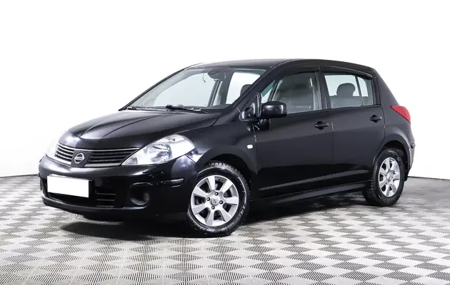 Nissan Tiida, фото №1