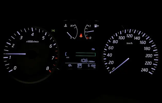Nissan Tiida, фото №17