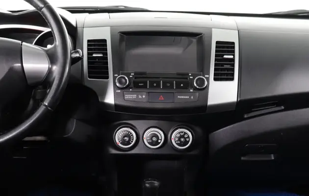 Mitsubishi Outlander, фото №12