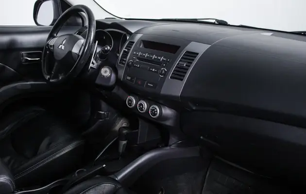 Mitsubishi Outlander, фото №9