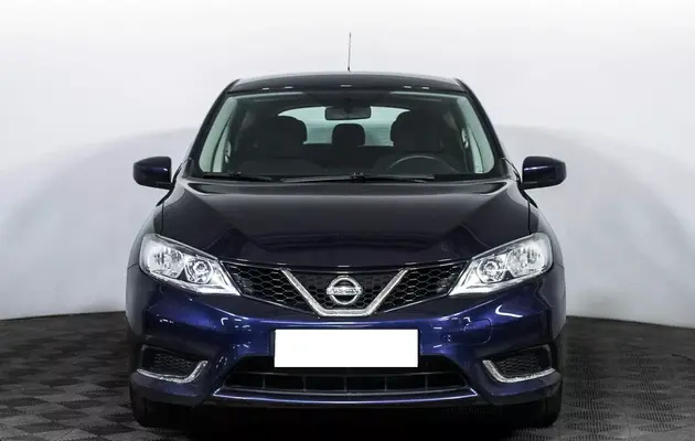 Nissan Tiida, фото №2
