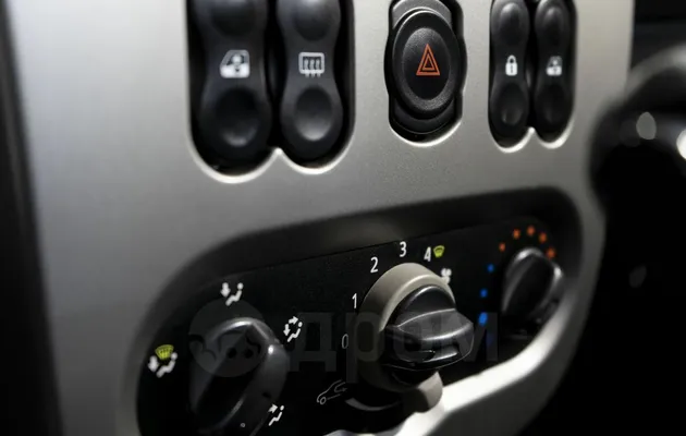 Renault Sandero, фото №9