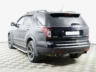 Ford EXPLORER