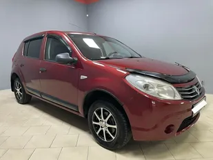 Renault SANDERO