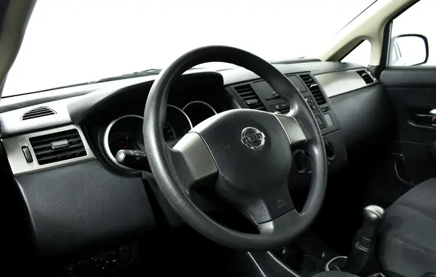 Nissan Tiida, фото №13