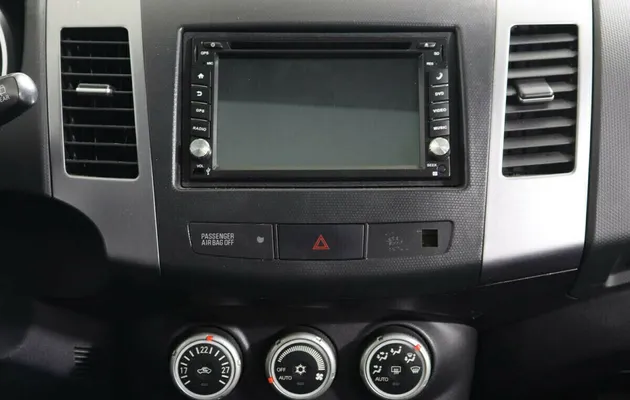 Mitsubishi Outlander II, фото №12