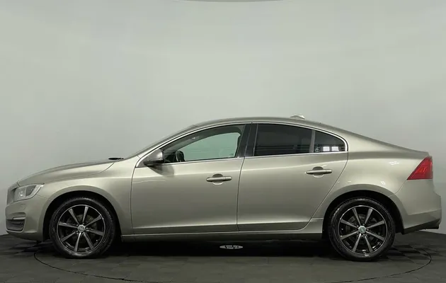 Volvo S60 II Рестайлинг, фото №2