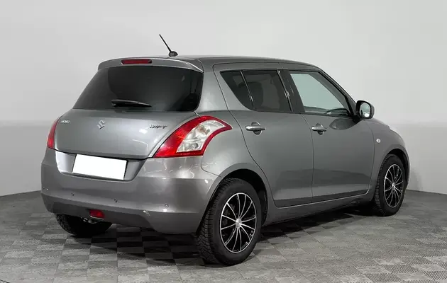 Suzuki Swift, фото №5