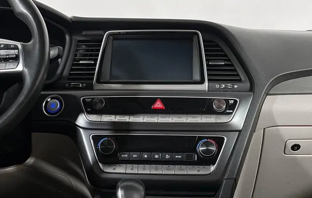 Hyundai Sonata, фото №11