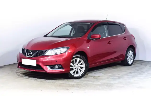 Nissan Tiida, фото №1