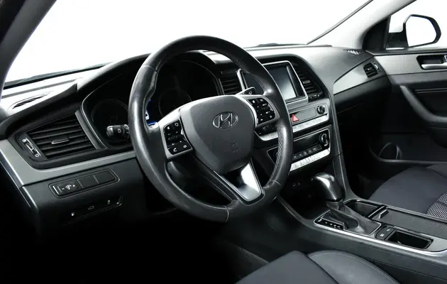 Hyundai Sonata, фото №12