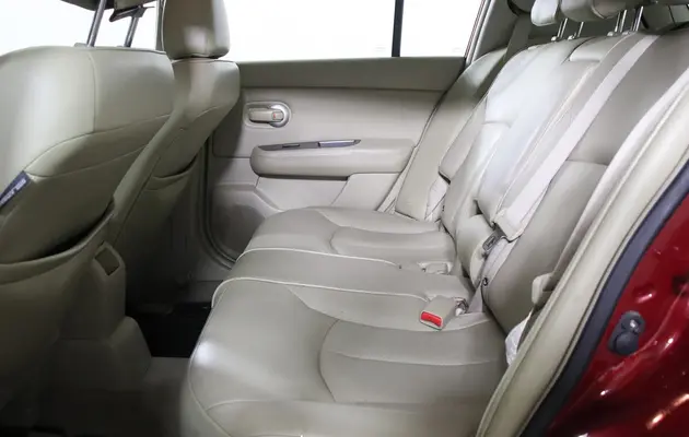 Nissan Tiida, фото №10