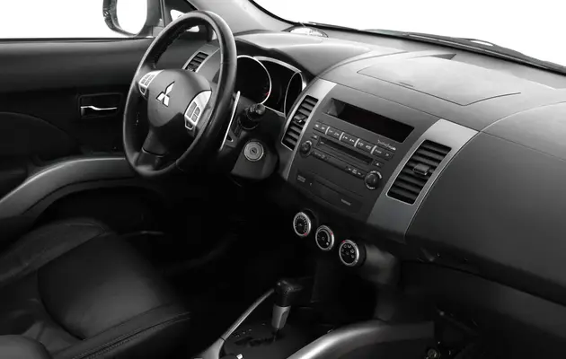 Mitsubishi Outlander, фото №7